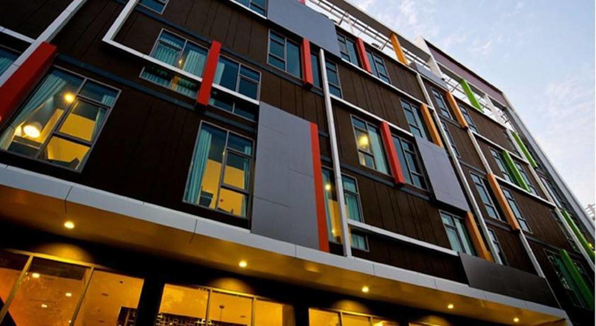 Fx Hotel Metrolink Makkasan Bangkok Buitenkant foto